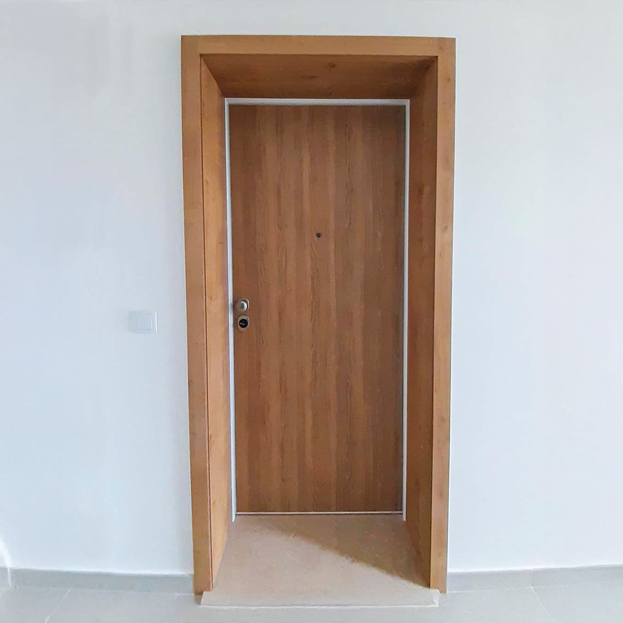 Detalle puerta de seguridad Inn.DOOR profeel 4